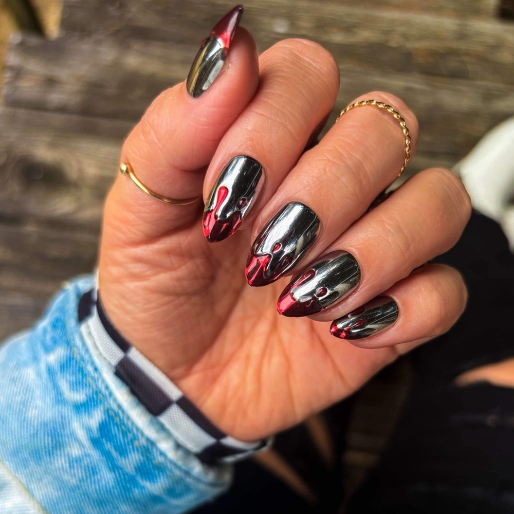 Red aspen nails stay spooky, Sariah press ons